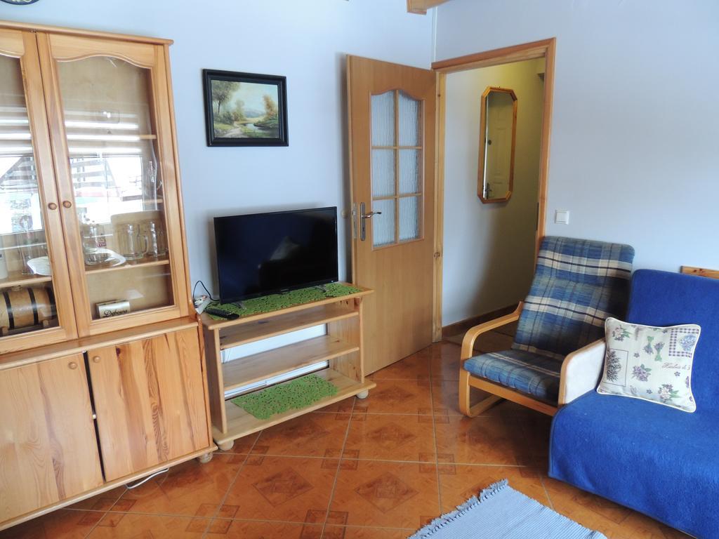 Apartment Apartament Suzyw Kicek Sucha Beskidzka